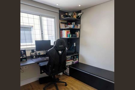 Casa de condomínio à venda com 140m², 3 quartos e 2 vagas Casa de condomínio à venda com 140m², 3 quartos e 2 vagasEscritório