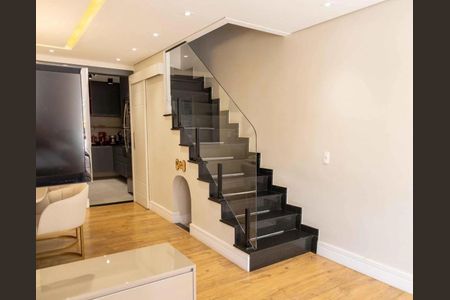Casa de condomínio à venda com 140m², 3 quartos e 2 vagas Casa de condomínio à venda com 140m², 3 quartos e 2 vagasSala