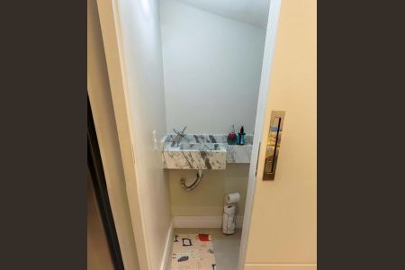 Casa de condomínio à venda com 140m², 3 quartos e 2 vagas Casa de condomínio à venda com 140m², 3 quartos e 2 vagasLavabo