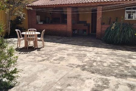 Casa à venda com 116m², 4 quartos e 3 vagas