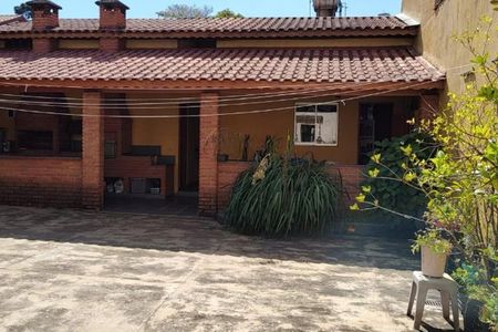 Casa à venda com 116m², 4 quartos e 3 vagas
