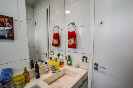 Apartamento à venda com 85m², 3 quartos e 2 vagasBanheiro da Suíte