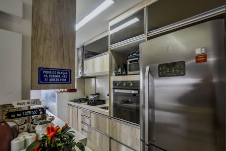 Apartamento à venda com 85m², 3 quartos e 2 vagasCozinha e Área de Serviço