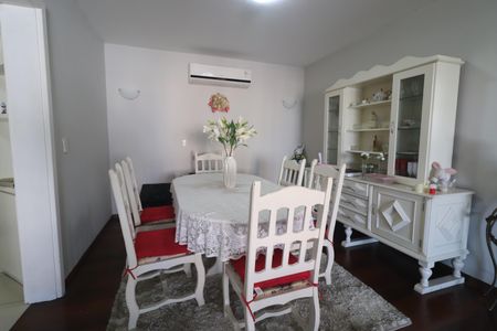 Apartamento à venda com 186m², 3 quartos e 2 vagasCopa