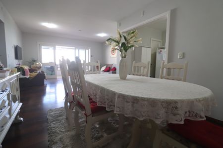 Apartamento à venda com 186m², 3 quartos e 2 vagasCopa