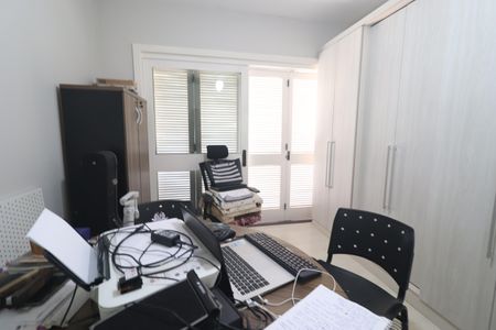 Apartamento à venda com 186m², 3 quartos e 2 vagasQuarto 01