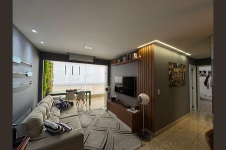 Apartamento à venda com 96m², 3 quartos e 2 vagas Apartamento à venda com 96m², 3 quartos e 2 vagasSala