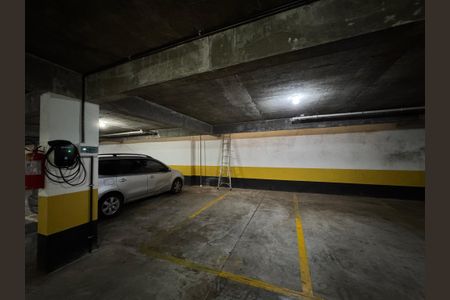 Apartamento à venda com 96m², 3 quartos e 2 vagas Apartamento à venda com 96m², 3 quartos e 2 vagasÁrea comum - Garagem