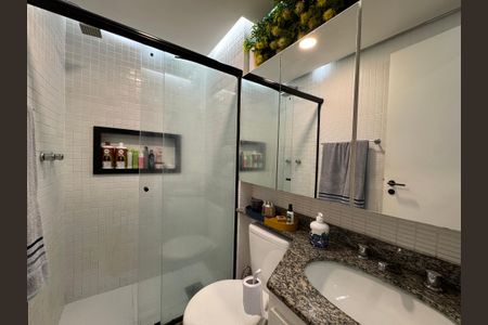 Apartamento à venda com 96m², 3 quartos e 2 vagas Apartamento à venda com 96m², 3 quartos e 2 vagasBanheiro Social