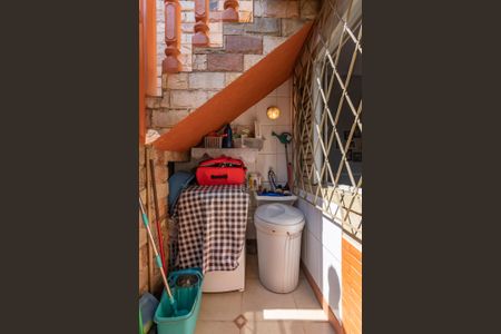 Casa à venda com 150m², 3 quartos e 3 vagas Casa à venda com 150m², 3 quartos e 3 vagasÁrea de Serviço 2