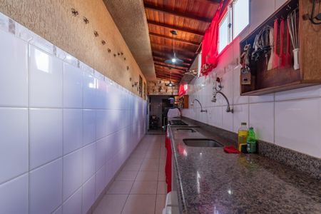 Casa à venda com 150m², 3 quartos e 3 vagas Casa à venda com 150m², 3 quartos e 3 vagasÁrea de Serviço 1