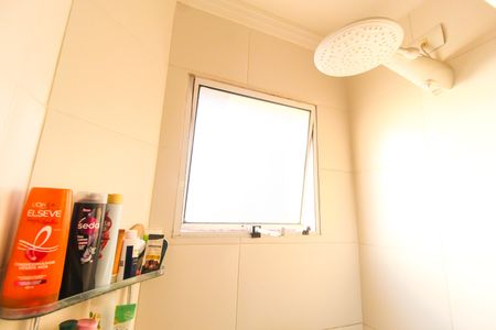 Casa de condomínio à venda com 56m², 2 quartos e 1 vaga Casa de condomínio à venda com 56m², 2 quartos e 1 vagaBanheiro da Suíte 1