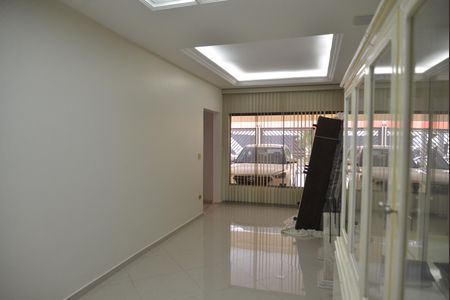 Casa para alugar com 286m², 6 quartos e 6 vagasSala