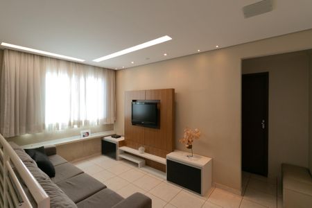 Apartamento à venda com 120m², 3 quartos e 2 vagas Apartamento à venda com 120m², 3 quartos e 2 vagasSala 2