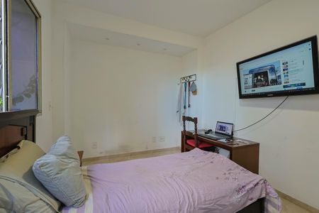 Casa à venda com 399m², 3 quartos e 3 vagasQuarto 2