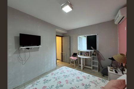 Casa de condomínio à venda com 240m², 2 quartos e 2 vagasQuarto 2