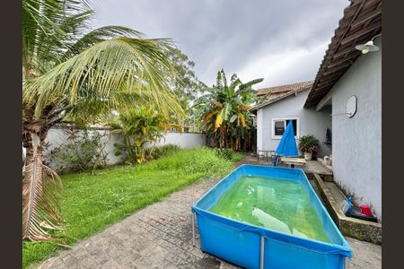 Casa de condomínio à venda com 240m², 2 quartos e 2 vagasÁrea externa