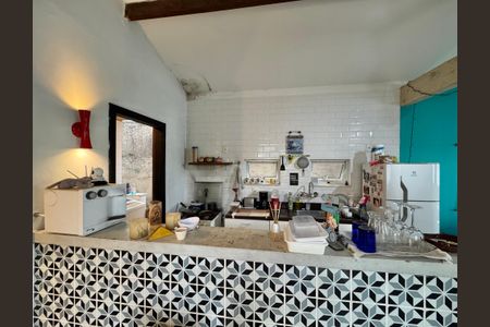 Casa de condomínio à venda com 240m², 2 quartos e 2 vagasCozinha e Área de Serviço