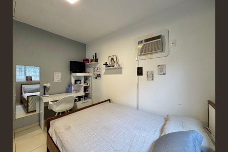 Casa de condomínio à venda com 240m², 2 quartos e 2 vagasQuarto 1