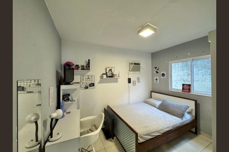 Casa de condomínio à venda com 240m², 2 quartos e 2 vagasQuarto 1