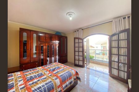 Casa à venda com 436m², 4 quartos e 1 vaga Casa à venda com 436m², 4 quartos e 1 vagaSuite