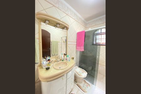 Casa à venda com 436m², 4 quartos e 1 vaga Casa à venda com 436m², 4 quartos e 1 vagaBanheiro Social