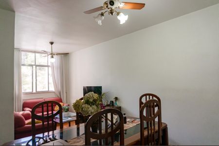 Apartamento à venda com 125m², 3 quartos e 1 vaga Apartamento à venda com 125m², 3 quartos e 1 vagaSala