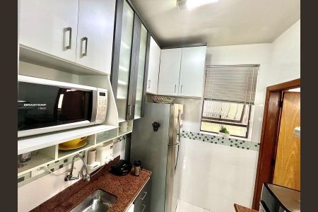 Apartamento à venda com 60m², 3 quartos e 1 vagaCozinha
