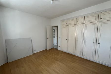 Apartamento à venda com 90m², 2 quartos e 2 vagasQuarto 1