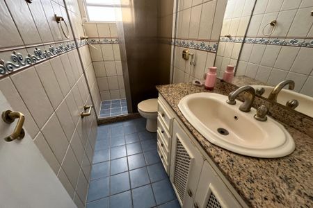 Apartamento à venda com 90m², 2 quartos e 2 vagasBanheiro Social