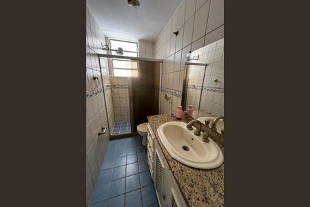 Apartamento à venda com 90m², 2 quartos e 2 vagasBanheiro Social
