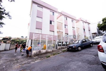 Apartamento à venda com 75m², 3 quartos e 1 vaga Apartamento à venda com 75m², 3 quartos e 1 vagaFachada