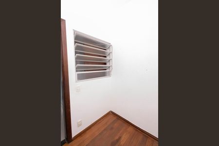 Apartamento à venda com 75m², 3 quartos e 1 vaga Apartamento à venda com 75m², 3 quartos e 1 vagaQuarto de Serviço