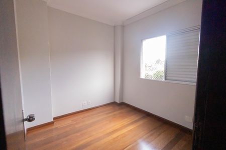 Apartamento à venda com 75m², 3 quartos e 1 vaga Apartamento à venda com 75m², 3 quartos e 1 vagaSuíte