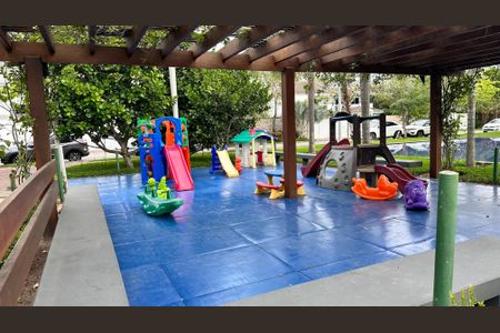 Casa de condomínio à venda com 320m², 6 quartos e 1 vaga Casa de condomínio à venda com 320m², 6 quartos e 1 vagaÁrea comum