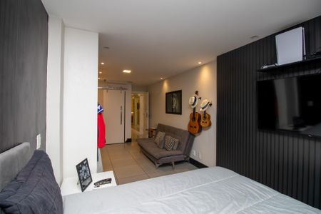 Casa de condomínio à venda com 320m², 6 quartos e 1 vaga Casa de condomínio à venda com 320m², 6 quartos e 1 vagaQuarto 1