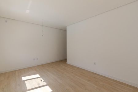 Casa à venda com 203m², 3 quartos e 4 vagasSuíte 2