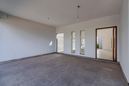 Casa à venda com 203m², 3 quartos e 4 vagasGaragem