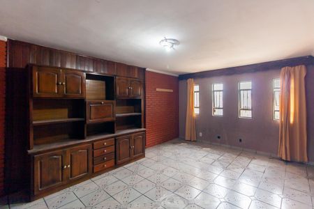 Casa à venda com 125m², 3 quartos e 2 vagasSala