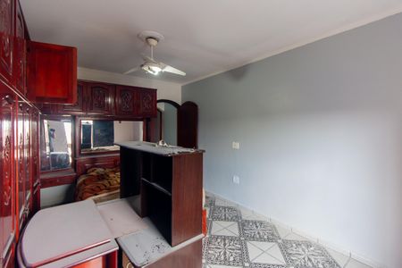 Casa à venda com 125m², 3 quartos e 2 vagasSuíte