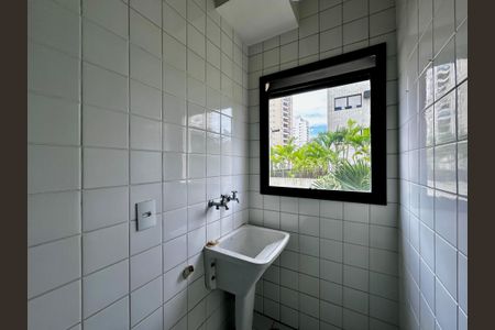 Apartamento à venda com 45m², 2 quartos e 1 vagaÁrea de Serviço