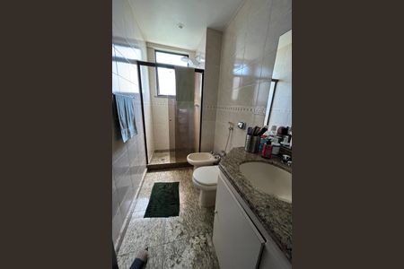 Apartamento à venda com 139m², 3 quartos e 2 vagas Apartamento à venda com 139m², 3 quartos e 2 vagasBanheiro 1