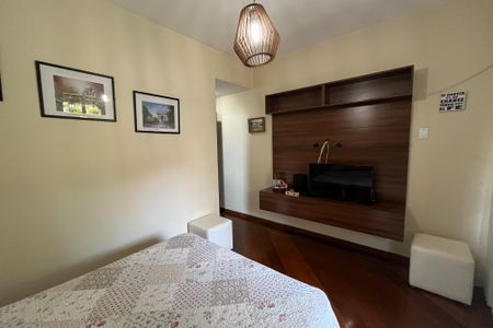 Apartamento à venda com 139m², 3 quartos e 2 vagas Apartamento à venda com 139m², 3 quartos e 2 vagasQuarto 1