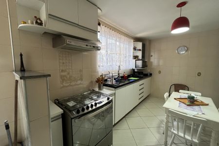 Apartamento à venda com 139m², 3 quartos e 2 vagas Apartamento à venda com 139m², 3 quartos e 2 vagasCozinha