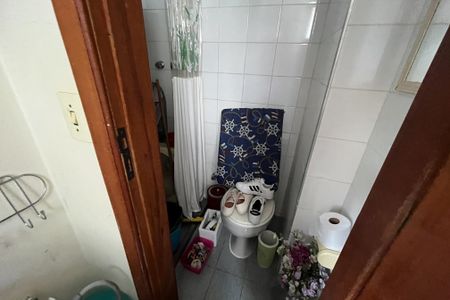 Apartamento à venda com 139m², 3 quartos e 2 vagas Apartamento à venda com 139m², 3 quartos e 2 vagasBanheiro de serviço
