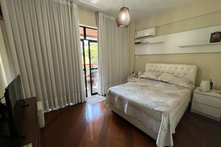 Apartamento à venda com 139m², 3 quartos e 2 vagas Apartamento à venda com 139m², 3 quartos e 2 vagasQuarto 1