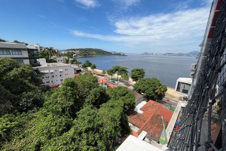 Apartamento à venda com 139m², 3 quartos e 2 vagas Apartamento à venda com 139m², 3 quartos e 2 vagasVista