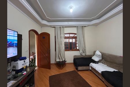 Casa à venda com 125m², 2 quartos e 2 vagasSala