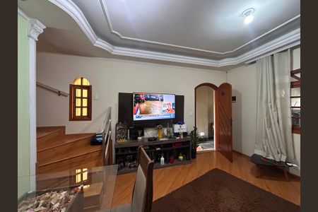 Casa à venda com 125m², 2 quartos e 2 vagasSala