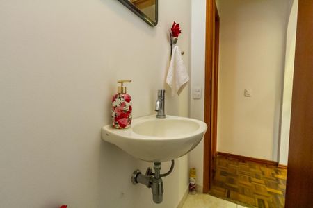 Apartamento à venda com 104m², 3 quartos e 2 vagas Apartamento à venda com 104m², 3 quartos e 2 vagasLavabo